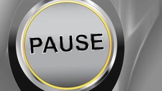 Button Pause on silver background