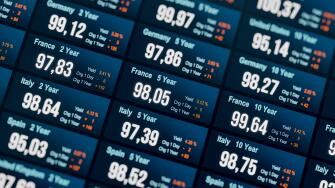 Bond market yield and prices. International Government bonds, yield and prices. Bond market trading, interest rates, investment. bond_market030s02_global_interest_rates
