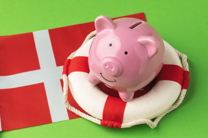 Piggy bank Denmark greenium savings_alamy_26Sep23