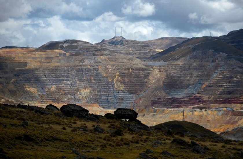 Alamy_mining_Peru_575x375_01June2021