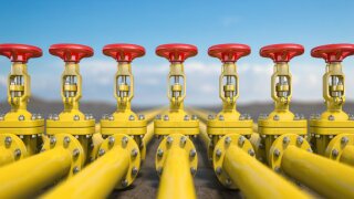 oil pipeline 2_adobe_12May_575