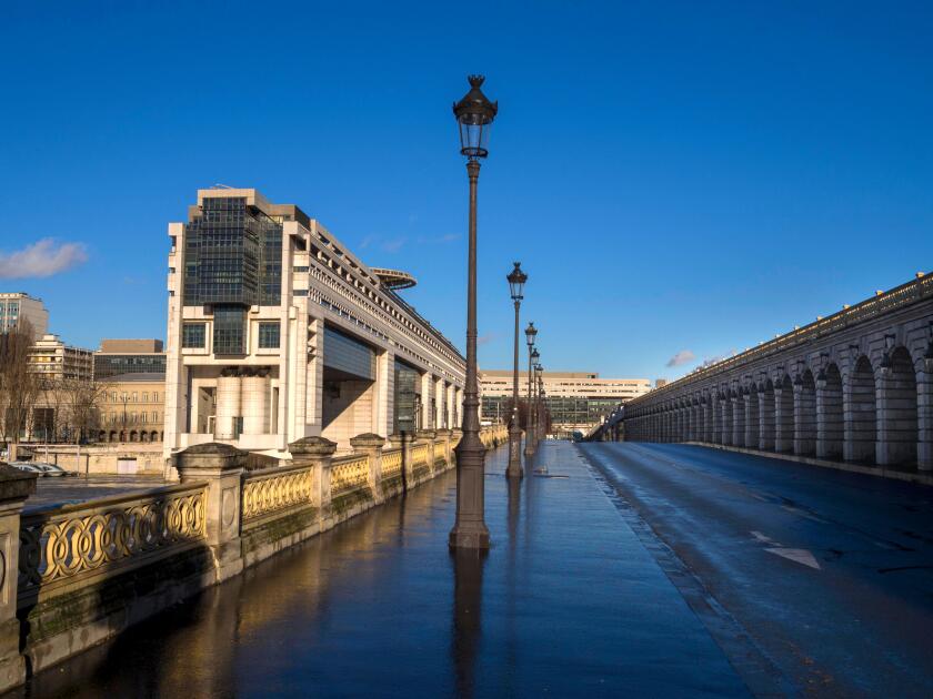 Ministère de l’Economie Paris France_alamy_24Aug22