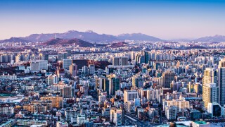 Seoul, South Korea afternoon skyline.