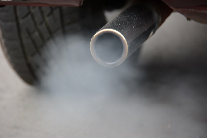 Car wheel tyre exhaust pollution from Alamy 28Jun22 575x375