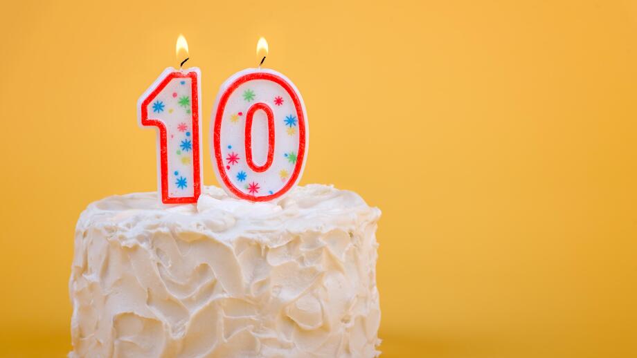 10 candles on a birthday cake for tenth birthday