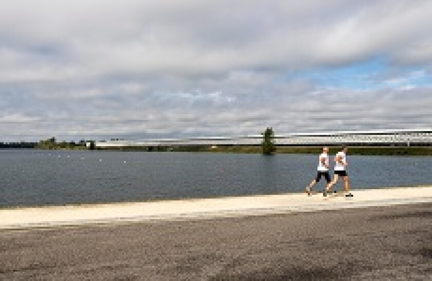 Runners_Alamy_230x150