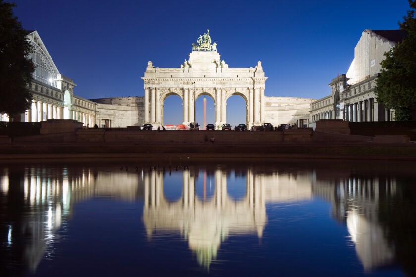 Arcade du Cinquantenaire, arch built in 1880 to celebrate 50 years of Belgian independence, Brussels, Belgium