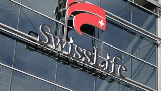 The logo of 'Swiss Life' life insurance company seen at the company's Germany headquarters in Munich, Germany, 6 August 2008. Swiss Life is Switzerland's largest life insurance company. Photo: Andreas Gebert