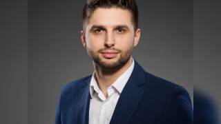 Szczepan Gabiec Product Manager Tranport Services (002).png