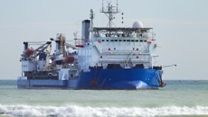 Submarine cable ship 230x150 fotolia