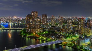 japan-mar25-tokyo_skyline_EWJE2M.jpg