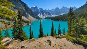 Moraine Lake in the Province of Alberta, Canada, is one of the countrys most
beautiful lakes.