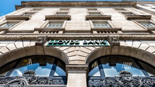 Lloyds_Adobe_575x375