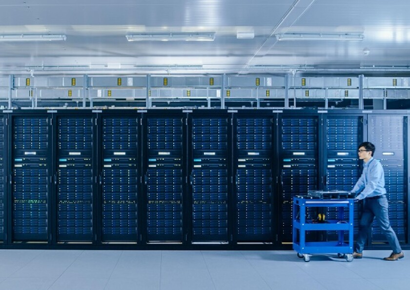 Data centre in 2019 from Alamy 17Jan24 575x375