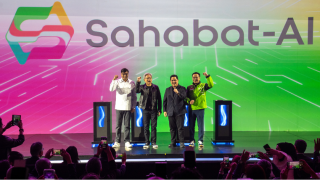 From left: Indosat Ooredoo Hutchison CEO and president director Vikram Sinha, Jensen Huang, founder and CEO of Nvidia, Erick Thohir Minister of State Owned Enterprise of The Republic of Indonesia, and Patrick Walujo, CEO of GoTo at the launch of Sahabat-AI