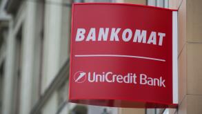 Prague, Czech Republic. 9th Feb, 2018. UniCredit Bank logo is seen in Prague. Prague is the capital city of Czech republic. It has a population over 1.3 million in 2017. Credit: Omar Marques/SOPA/ZUMA Wire/Alamy Live News