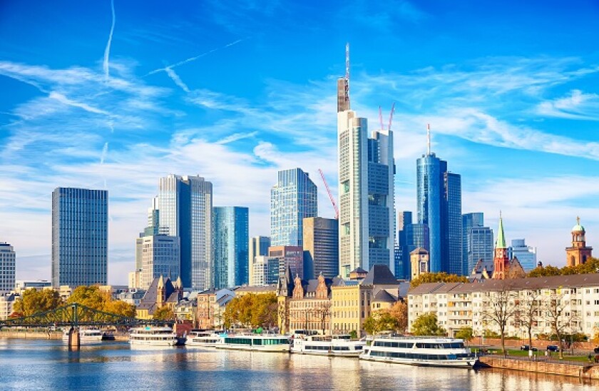 Frankfurt_skyline_adobe_575x375_Sep17