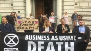 Extinction_rebellion_PA_230x150_250419