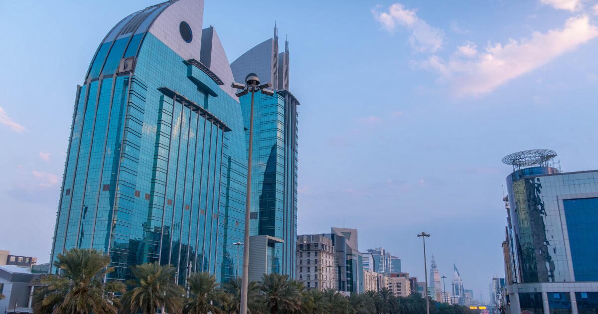 Gulf FIG pair draw 'strong' orders for subordinated trades