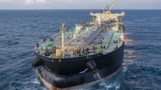 oil_tanker_2_Adobe_575x375_Sep28