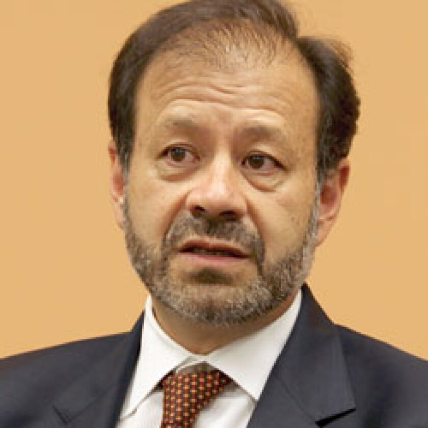 augusto-de-la-torre-15-250px.jpg