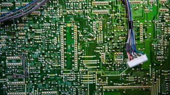 Reclycling of computer parts All municipalities in The Netherlands are required to provide known collection points for recyclable and or hazardous materials All types of separated trash can be accepted here for free or a small sum depending on type of mat