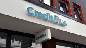 Cologne, Germany. 26th July, 2020. Logo, lettering on a branch of Creditplus Bank, belongs to the Credit Agricole Group via the French consumer finance group CA Consumer Finance Credit: Horst Galuschka/dpa/Alamy Live News