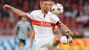 Stuttgart's Thomas Hitzlsperger controls the ball in the UEFA Cup 1st round 2nd leg VfB Stuttgart v PFC Cherno More Varna at Mercedes Benz Arena stadium of Stuttgart, Germany, 02 October 2008. The match ended in a flattering 2-2 draw for German Bundesliga