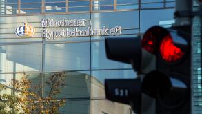 Munich, Germany. 26th Oct, 2014. the facade of Muenchner Hypothekenbank eG headquarters in Munich, Germany, 26 October 2014. The Muenchner Hypothekenbak is the only Germany bank that failed in the banking tests by the European Central Bank (ECB). However,