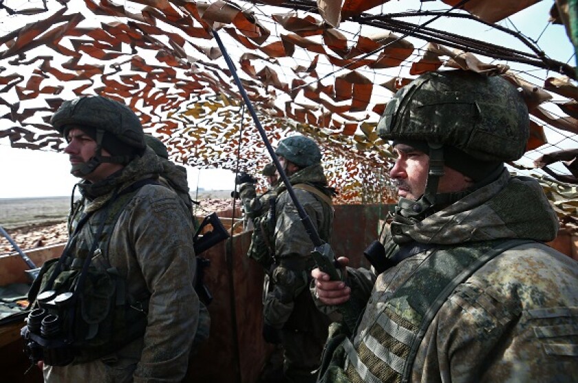 Alamy_Russian_troops_575x375_13April2021