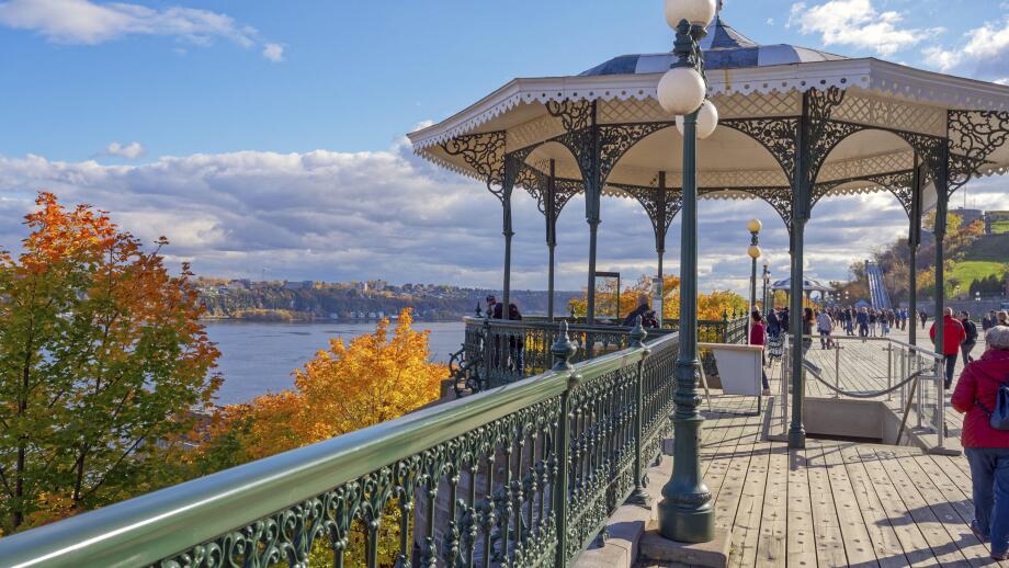 Terasse Dufferin in autumn Quebec Canada