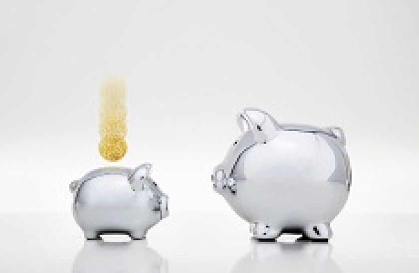 Small_Large_piggy_bank_coin_Alamy_230x150_131119