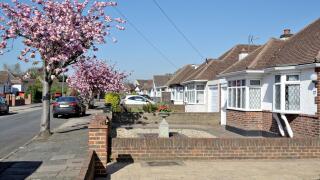Bungalows in Shepperton Surrey UK
