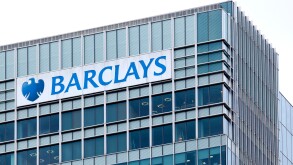 Logo on the headquarters of the Barclays Bank in Canary Wharf in London, England, United Kingdom, Europe