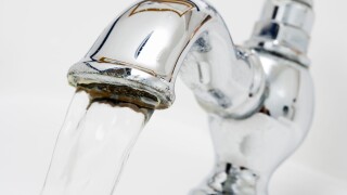 Tap, running.