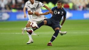 Stade de France, Paris, France. 16th Oct, 2018. UEFA Nations league football, France versus Germany; Thilo Kehrer challenges Thilo Kehrer Credit: Action Plus Sports/Alamy Live News