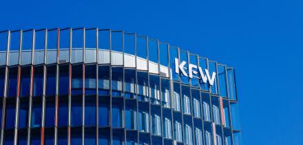 01.04.2020, Frankfurt am Main, Hesse, Germany - KFW Bank. 00X200401D022CAROEX.JPG [MODEL RELEASE: NO, PROPERTY RELEASE: NO (c) caro images / Oberhaeus