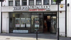 Mutual Principality Building Society shop front windows entrance to Banking and financial services premises in Bridgend Mid Glamorgan South Wales UK. Image shot 2002. Exact date unknown.