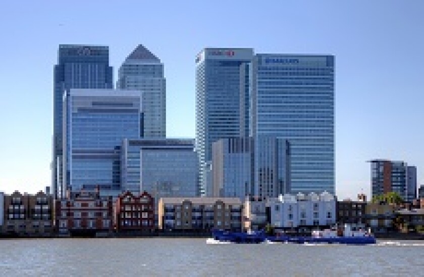 canary_wharf_sunshine_alamy_230x150