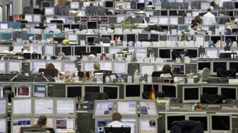Trading floor Commerzbank from Alamy 27Mar24 575x375.jpg