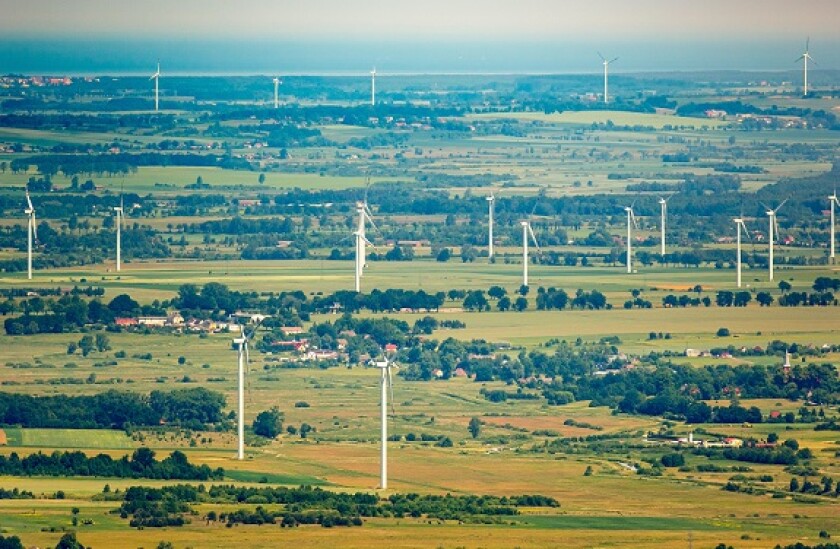 Wind farm Poland nr Baltic in 2016 from Alamy 28Jun21 575x375