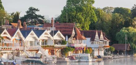 England, Oxfordshire, Henley-on-Thames, Boathouses and River Thames