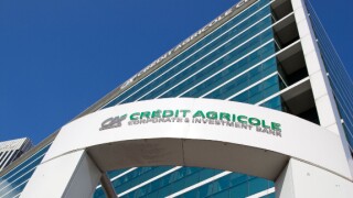 alamy 2021-05-10 credit agricole cib hq paris 575x375