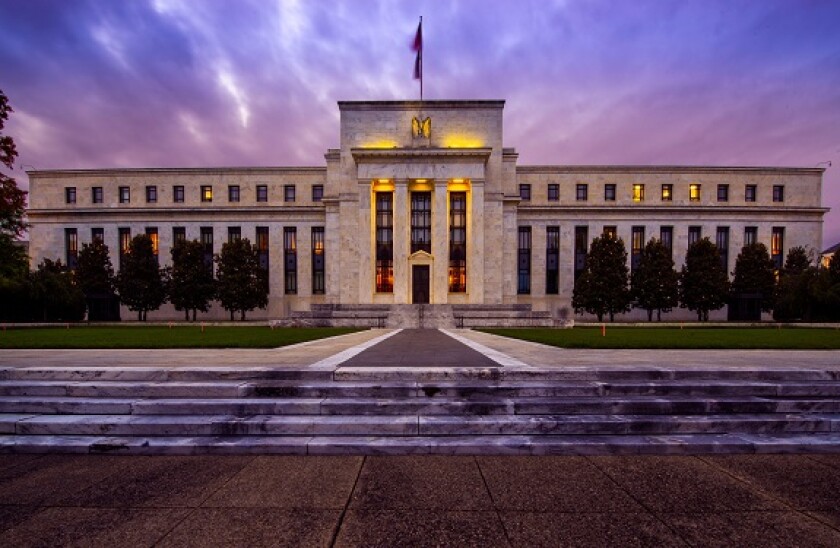 Federal_reserve_alamy_575x375