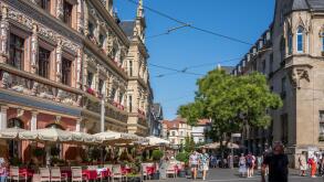 Colourful townhouses around Erfurt Fischmarkt square in the Old Town, Erfurt Altstadt, Thuringia, Germany, Europe