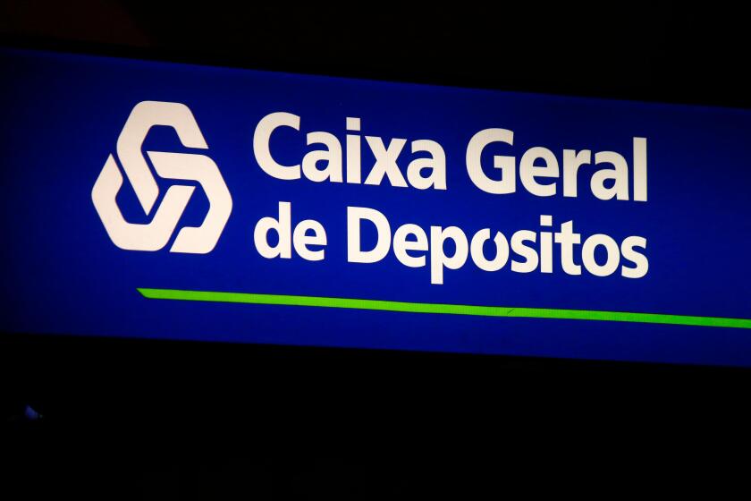 das Logo der Marke "Caixa Geral de Depositos", Lissabon, Portugal.