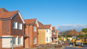 Newly built detached houses that are under construction
