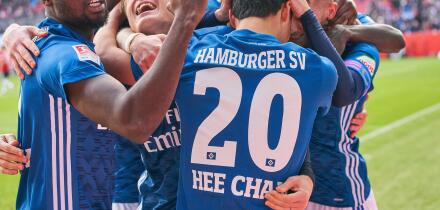Ingolstadt, Germany, 1st December 2018.Germany, 1st December 2018. Hee-Chan HWANG, HSV 20   shoot goal for 0-2, celebrates his goal for  , happy, laugh, Cheering, joy, emotions, celebrating, laughing, cheering, rejoice, tearing up the arms, clenching the