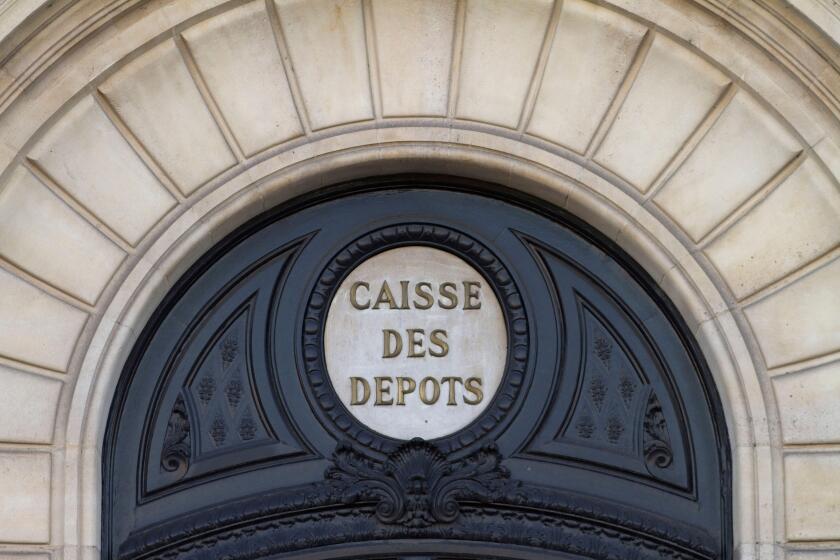 France, Paris, 75, 7th arrondissement, Quai Anatole France, Caisse des depots et consignations (Deposits and Consignments Fund)