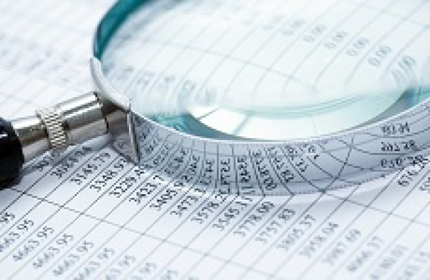 Magnifying_Glass_focus_Fotolia_230x150